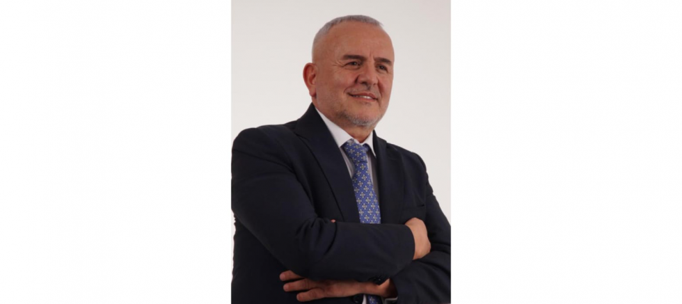 Ana Yol Partisi Genel Başkanı Ali Karakurt’tan 2026 Yeni Yıl Mesajı  “2026, Yeniden Ayağa Kalkışın ve Sağduyunun Yılı Olmalıdır” - GÜNDEM - İnternetin Ajansı