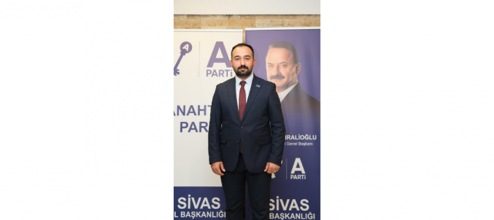 ANAHTAR PARTİ SİVAS MERKEZ İLÇE BAŞKANI RESUL KOÇAK: “ÇANAKKALE, MİLLETİMİZİN ÖZGÜRLÜK VE KARARLILIK DESTANIDIR!” - GÜNDEM - İnternetin Ajansı