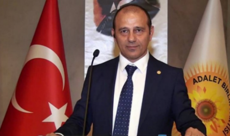 Türkiye İttifakı Cumhurbaşkanı Adayı İrfan Uzun: 9 Eylül, Türkiye’nin Kaderine Sahip Çıkışının Sembolüdür - GÜNDEM - İnternetin Ajansı